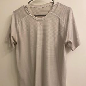 Lululemon Men’s Metal Vent Short Sleeve